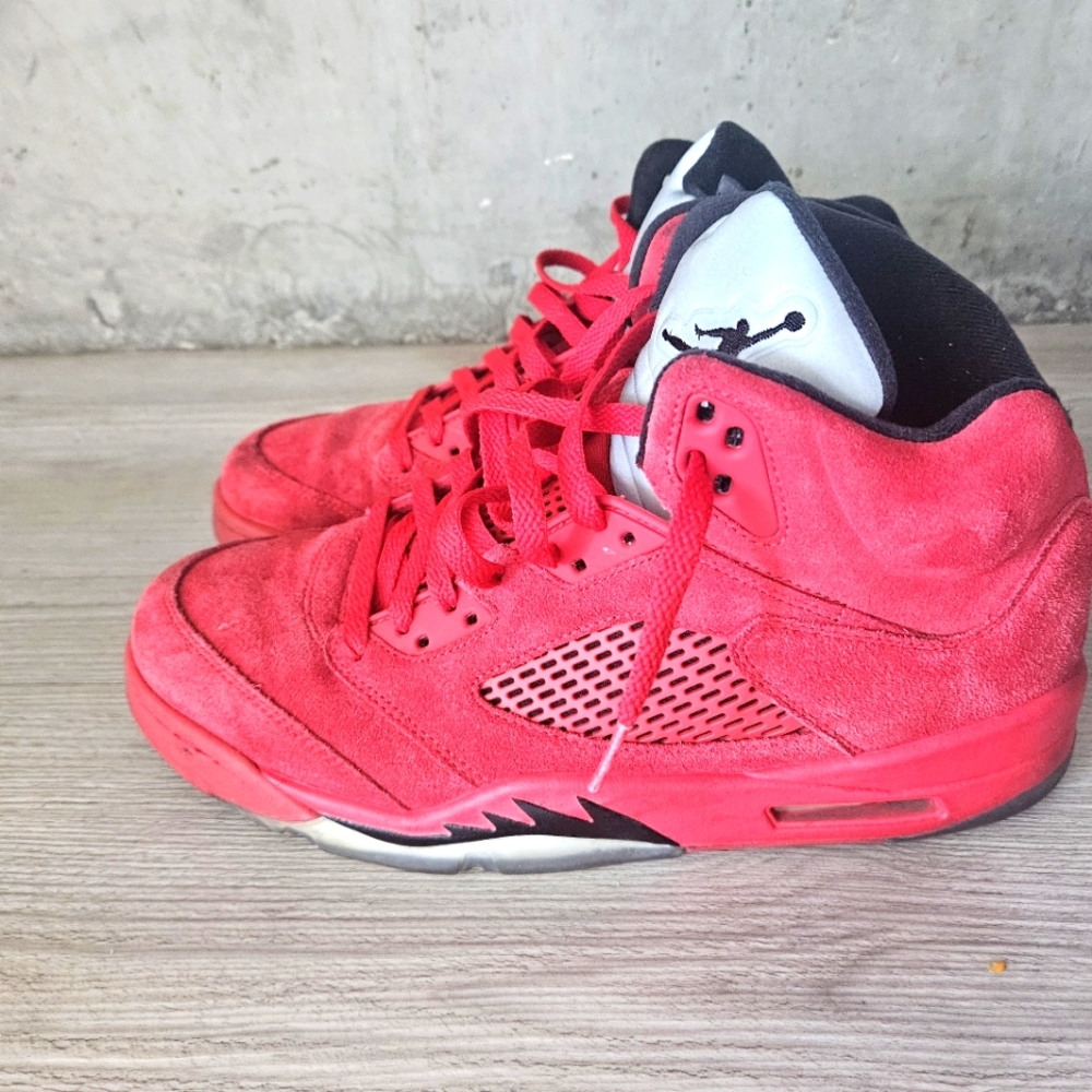 Nike Air Jordan 5 Retro “Red